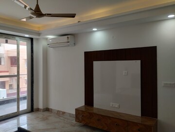 Room in 4 BHK Builder Floor at Sector 7 – for Sale