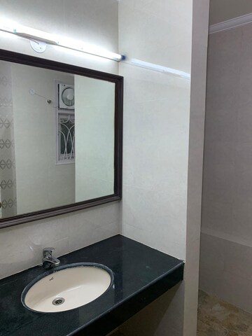 Bathroom in 3.5 BHK Builder Floor at Ardee City, Sector 52 – for Rent