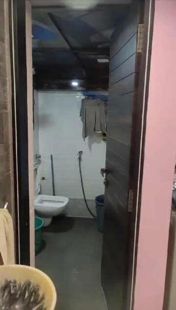 Bathroom in 1.5 BHK Apartment at Shivneri CHS Dadar East, Dadar East – for Rent