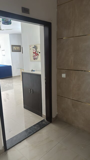 Bathroom in 3 BHK Apartment at Parsvnath Prestige, Sector 93a – for Rent