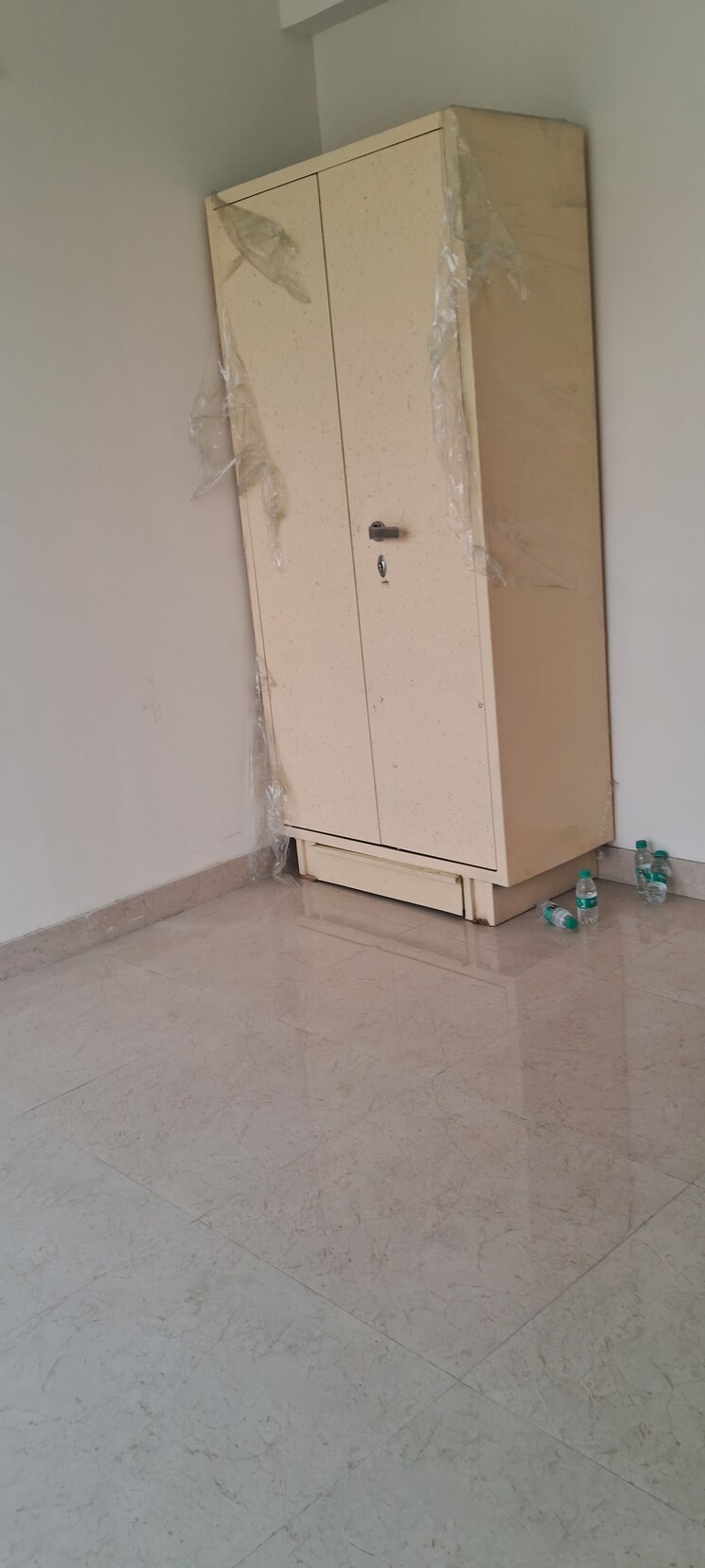 Room, signature-global-proxima 2 Bedroom 685 Sq.Ft. Apartment In Sector 89 Gurgaon 8740577