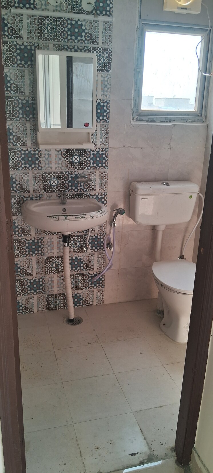 Bathroom, signature-global-proxima 2 Bedroom 685 Sq.Ft. Apartment In Sector 89 Gurgaon 8740577