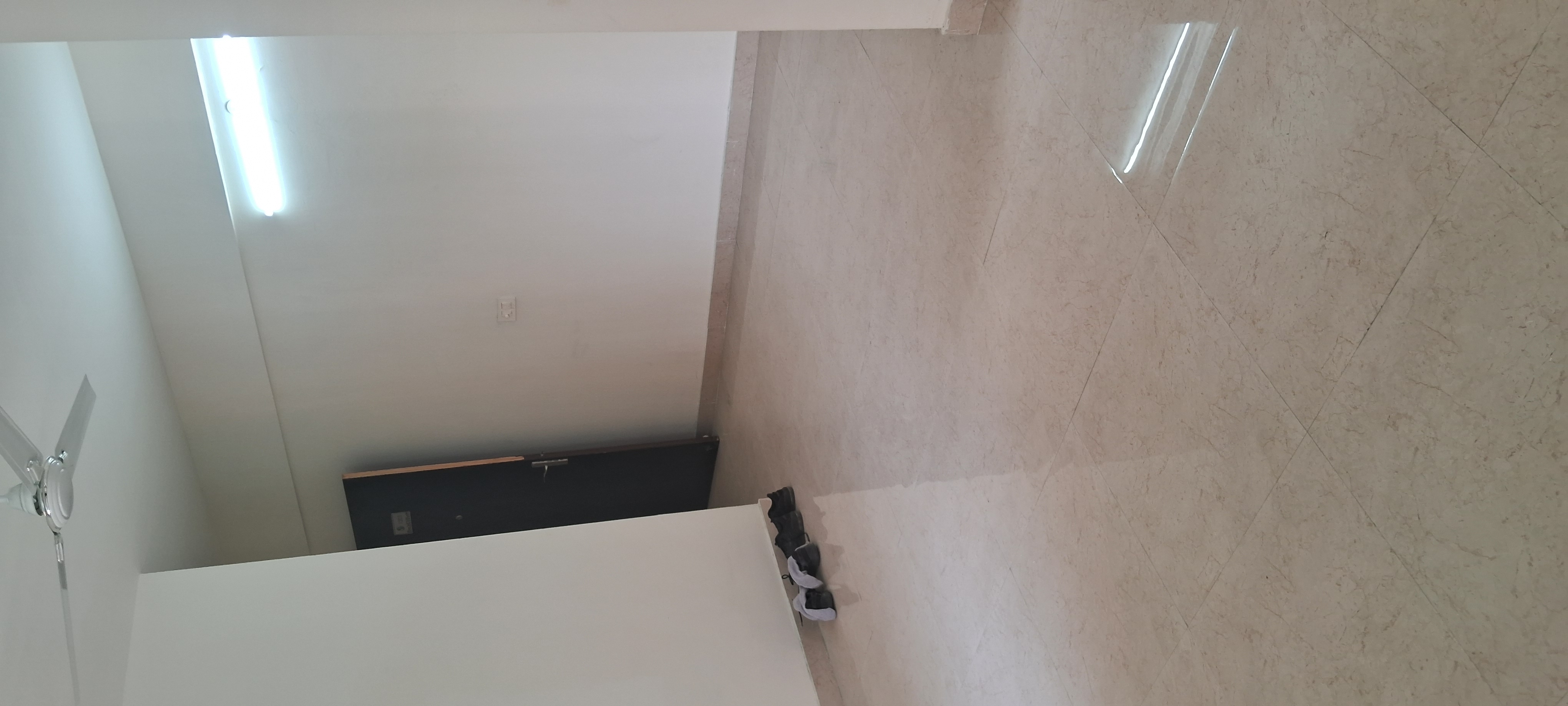 2 BHK + Extra Room Apartment For Rent in Signature Global Proxima