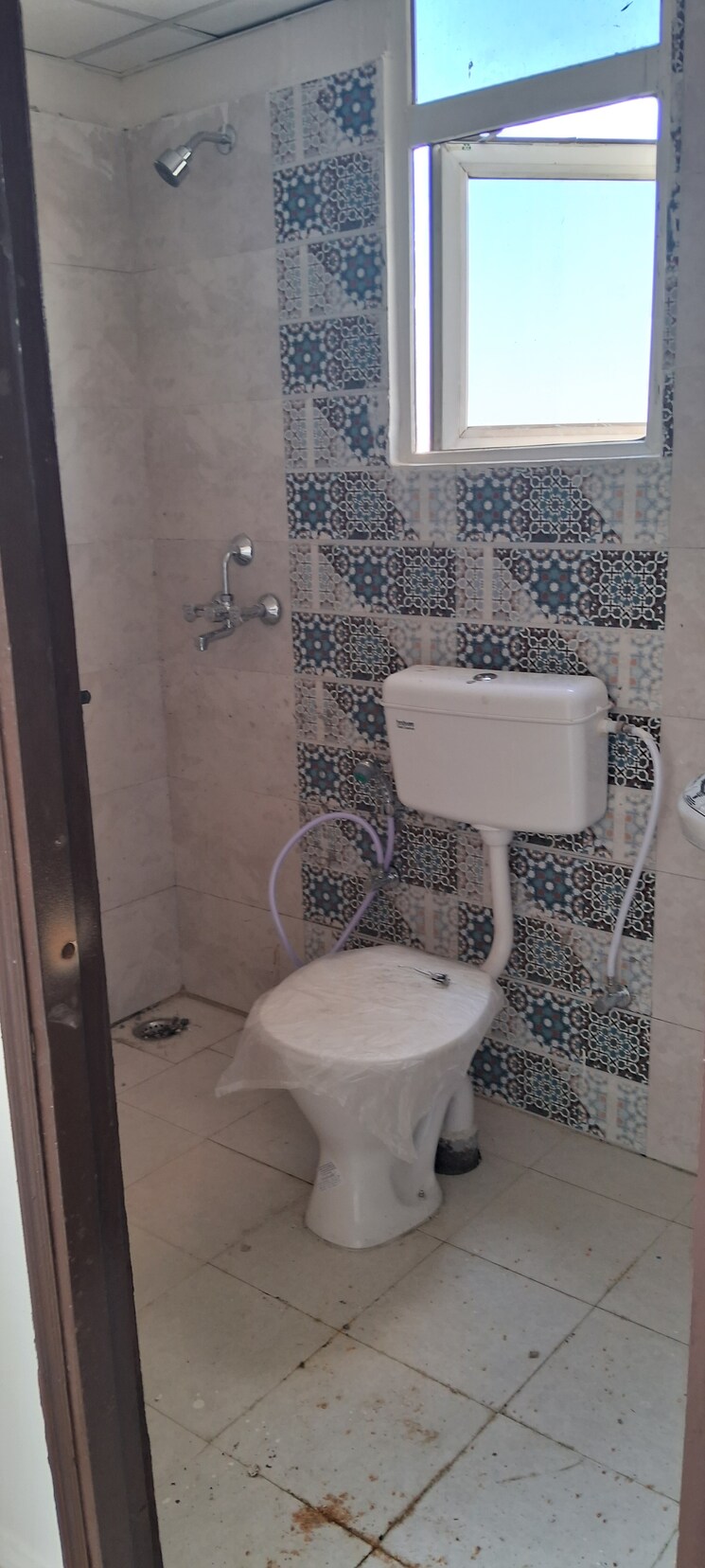 Bathroom, signature-global-proxima 2 Bedroom 675 Sq.Ft. Apartment In Sector 89 Gurgaon 8740624
