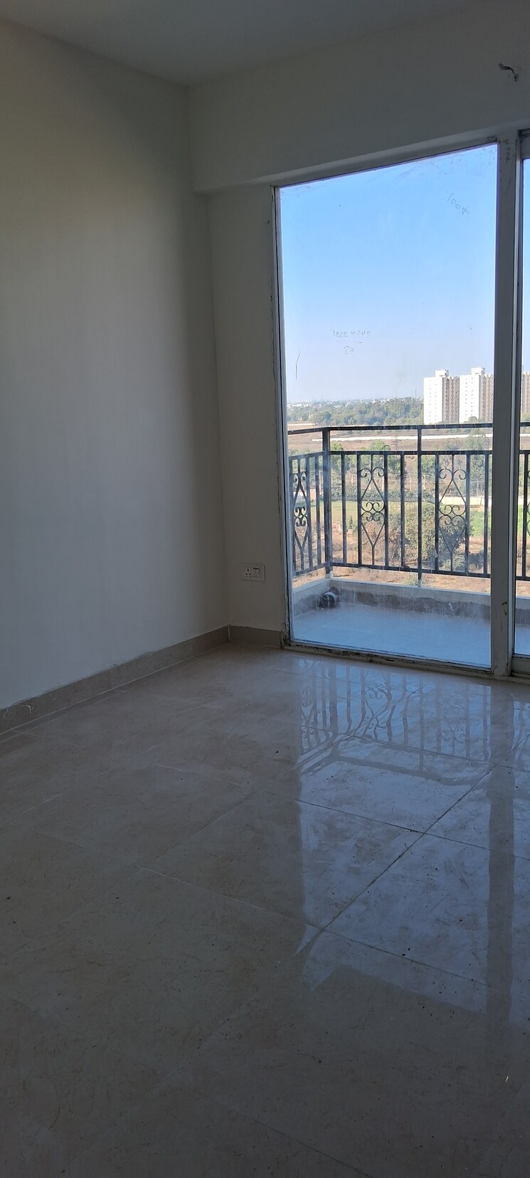 Room, signature-global-proxima 2 Bedroom 675 Sq.Ft. Apartment In Sector 89 Gurgaon 8740624