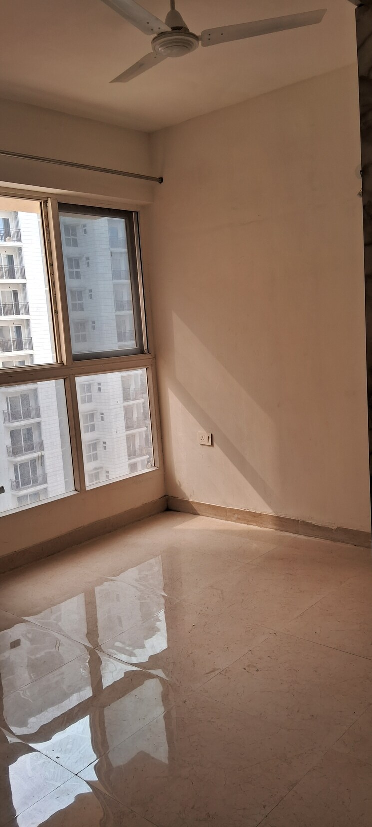 Room, signature-global-proxima 2 Bedroom 675 Sq.Ft. Apartment In Sector 89 Gurgaon 8740624