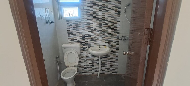 Bathroom, signature-global-the-roselia 2 Bedroom 800 Sq.Ft. Apartment In Sector 95a Gurgaon 8740585