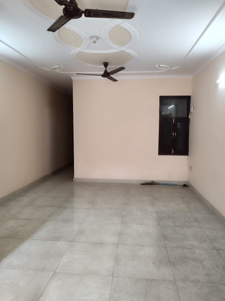 Room, sector 46 1 Bedroom 112 Sq.Yd. Builder Floor In Sector 46 Noida 8740646