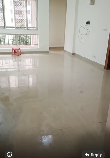 Room in 3.5 BHK Apartment at Jaypee Greens Kosmos, Sector 134 – for Rent