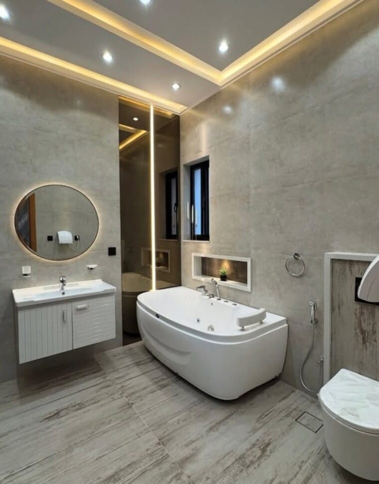 Bathroom, sector 33 3.5 Bedroom 3240 Sq.Ft. Builder Floor In Sector 33 Faridabad 8740661