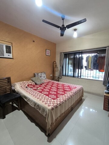 Bedroom in 2 BHK Apartment at Vastu Tower, Malad West – for Rent
