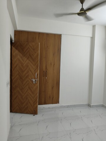 1 BHK Apartment For Rent in Pivotal Paradise, Sector 62