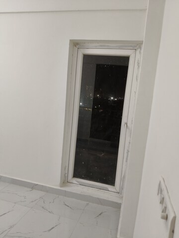 Room in 1 BHK Apartment at Pivotal Paradise, Sector 62 – for Rent