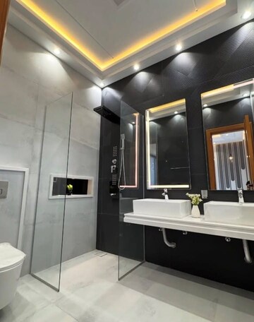 Kitchen in 2 BHK Builder Floor at Sector 29 – for Rent