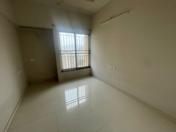 2 BHK Apartment For Rent in Rustomjee Azziano Wing E, Majiwada