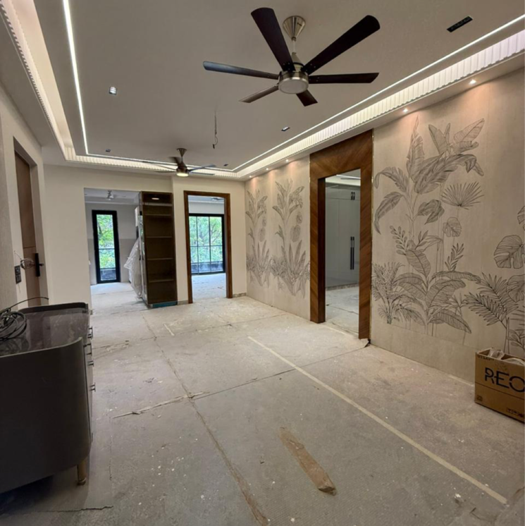 Room, south city 2 4 Bedroom 275 Sq.Yd. Builder Floor In South City 2 Gurgaon 8740776