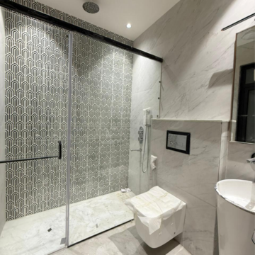 Bathroom in 4 BHK Builder Floor at South City 2 – for Sale