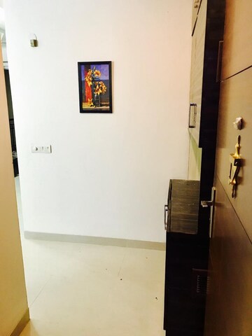 Furnished Amenities in 3 BHK Apartment at Paras Irene, Sector 70a – for Rent