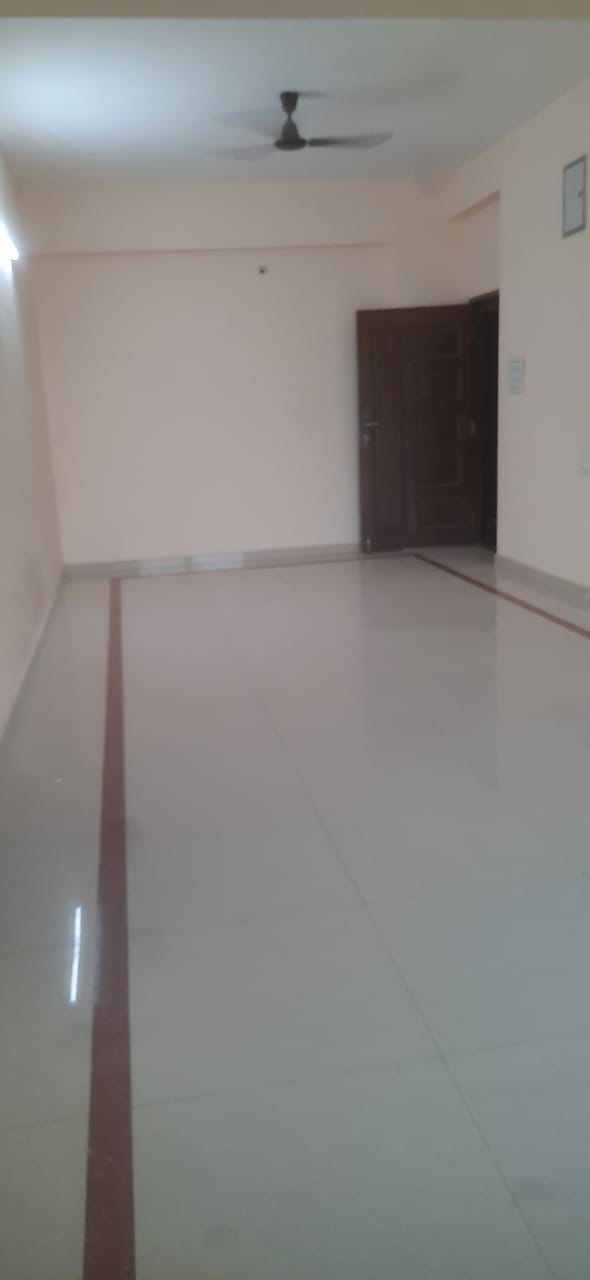 3 BHK + Servant Room Apartment For Rent in Sayyad Apartments 