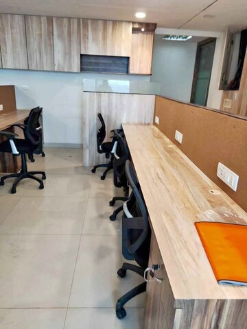 Team Area in  Office Space at Scheme 140 – for Rent