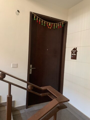Furnished Amenities in 3 BHK Apartment at Ansal Estella, Sector 103 – for Rent
