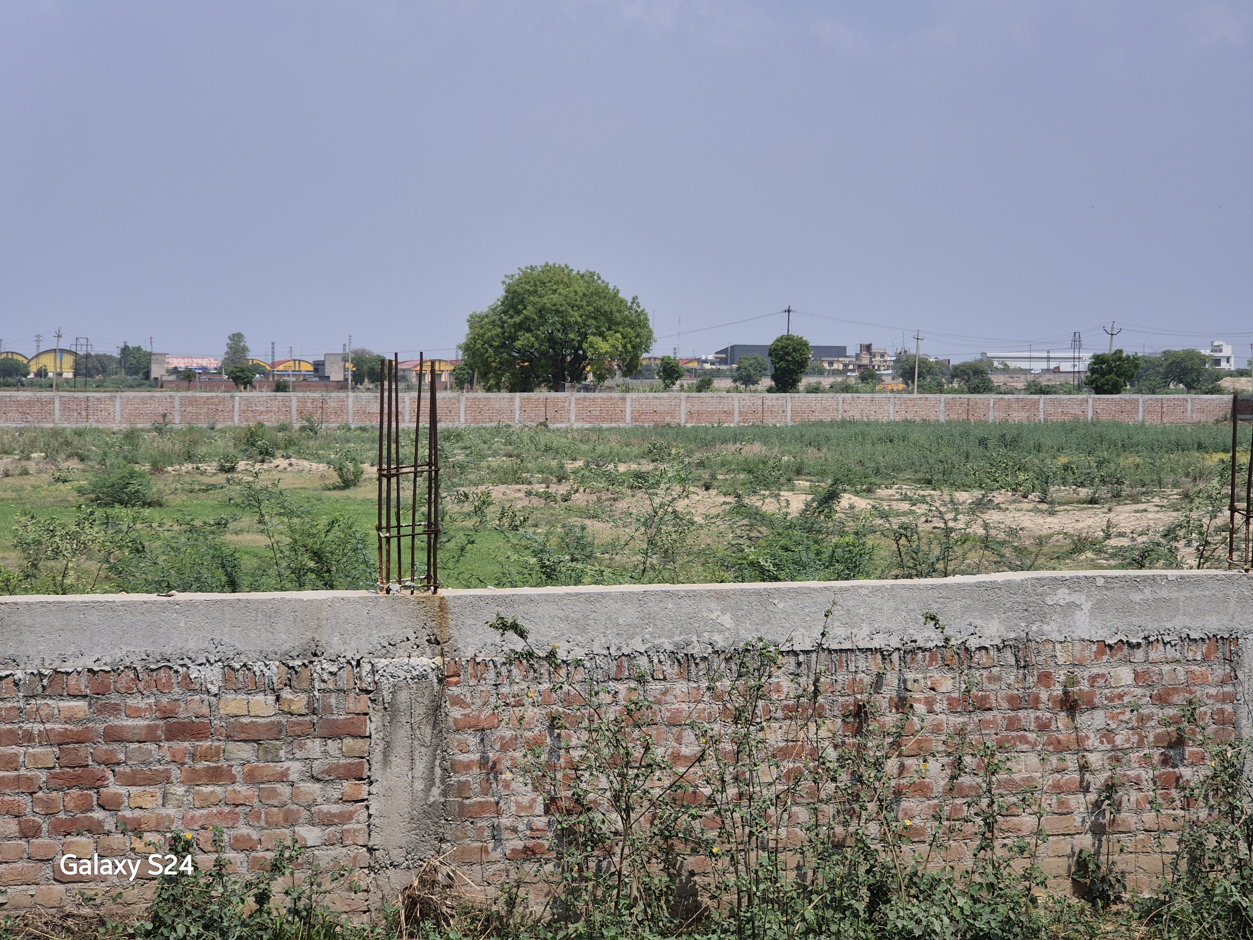 Plot For Sale in Lrg Group 