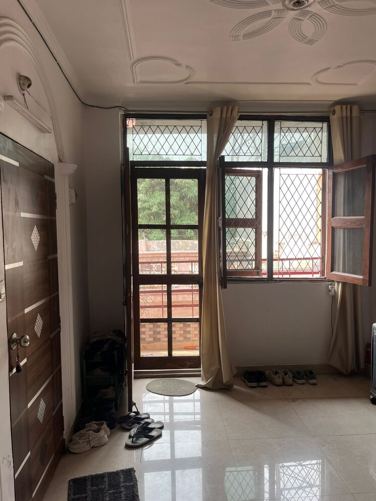 Living Room, sector 19 2 Bedroom 850 Sq.Ft. Builder Floor In Sector 19 Noida 8740864