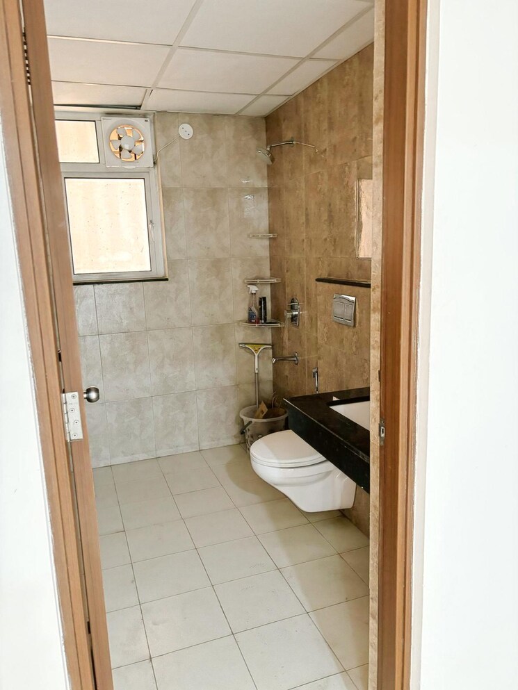 Bathroom, shapoorji-pallonji-joyville-gurgaon 2 Bedroom 734 Sq.Ft. Apartment In Sector 102 Gurgaon 8740889