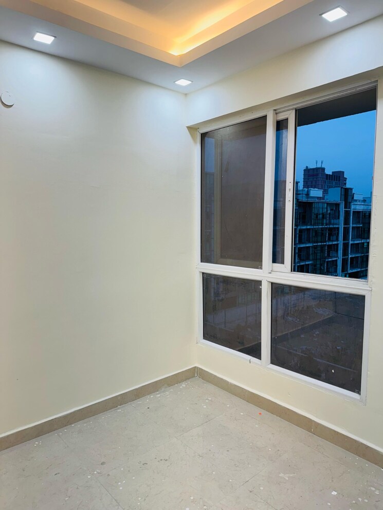 Room, signature-global-prime 2 Bedroom 573 Sq.Ft. Apartment In Sector 63a Gurgaon 8740903