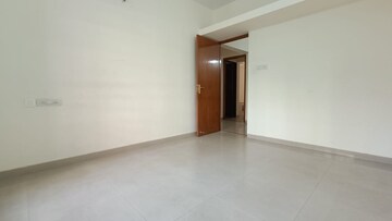 Room in 4 BHK Apartment at Kapil Malhar Apartment, Baner – for Rent