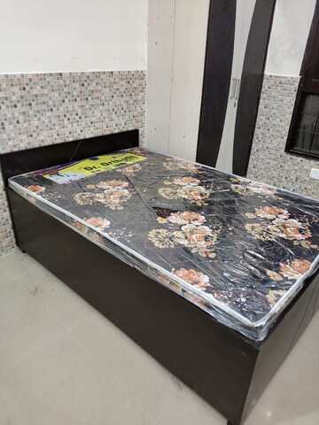 Bedroom in 2 BHK Builder Floor at Shakti Khand iv – for Rent