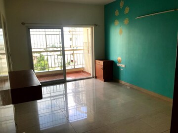 Room in 3 BHK Apartment at Godrej Woodsman Estate, Hebbal – for Rent