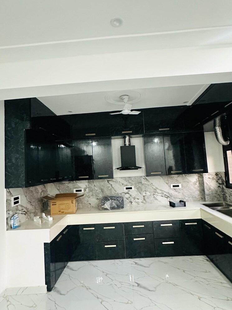 Kitchen, the-grand 3 Bedroom 1900 Sq.Ft. Builder Floor In Sector 52 Gurgaon 8741108