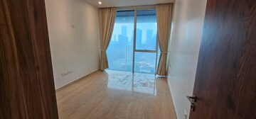 Room in 4 BHK Apartment at Avighna One Avighna Park, Lower Parel – for Rent