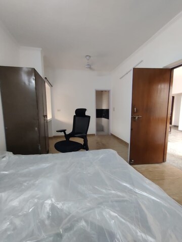 1 RK Independent House For Rent in Sector 20