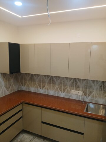 Kitchen in 2 BHK Builder Floor at Ardee City, Sector 52 – for Rent