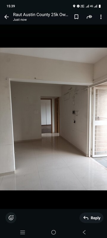 Room in 2 BHK Apartment at Austin County, Tathawade – for Rent