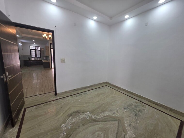 Room, green fields colony 2 Bedroom 900 Sq.Ft. Builder Floor In Green Fields Colony Faridabad 8741139