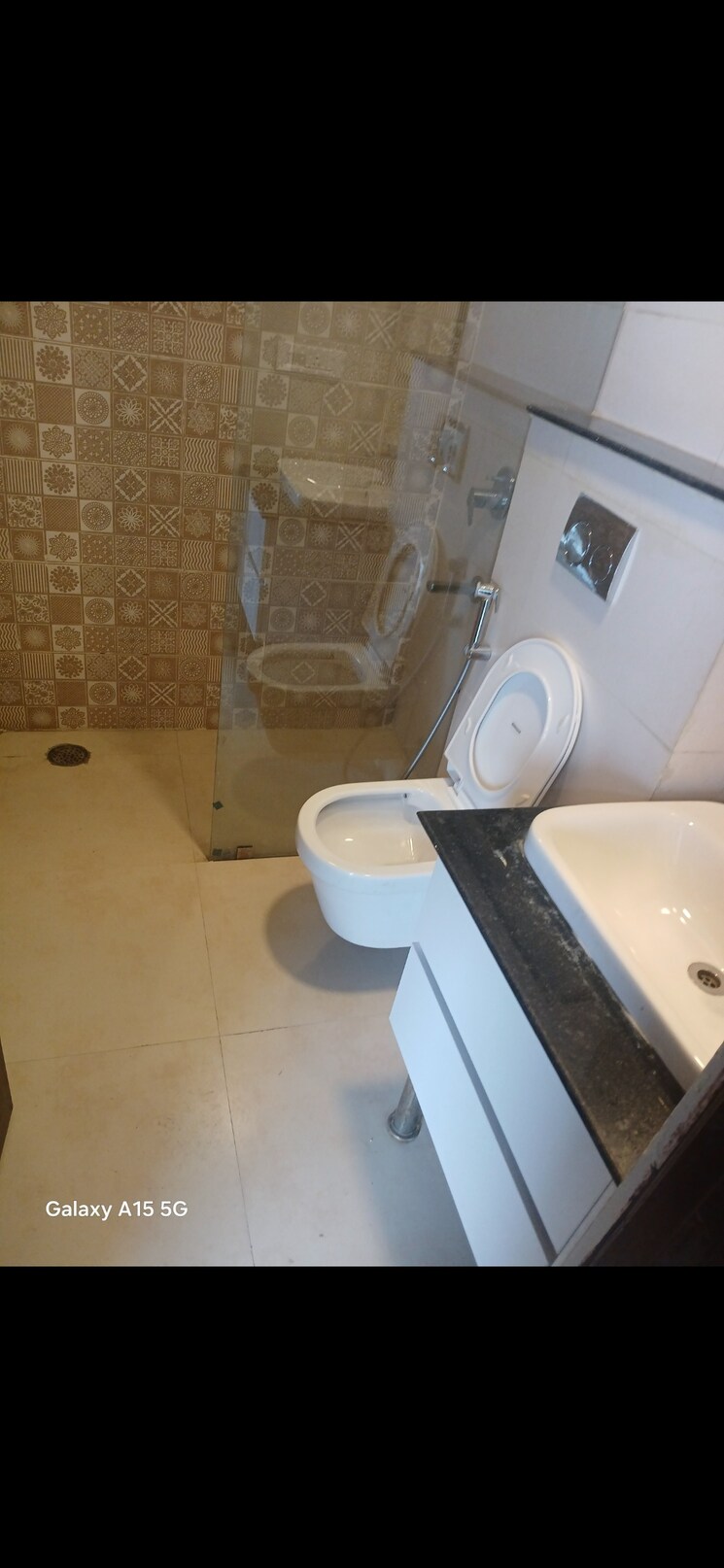 Bathroom, maya-green-lotus-saksham 3 Bedroom 1346 Sq.Ft. Apartment In International Airport Road Zirakpur 8741195