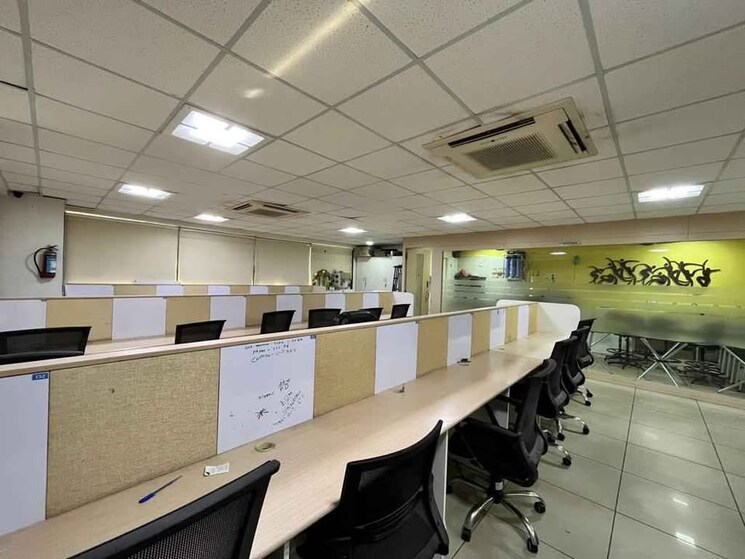 Team Area, scheme 140 Commercial Office Space 2200 Sq.Ft. In Scheme 140 Indore 8741192