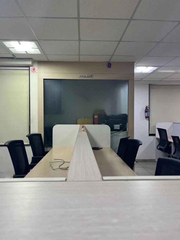 Team Area, scheme 140 Commercial Office Space 2200 Sq.Ft. In Scheme 140 Indore 8741192