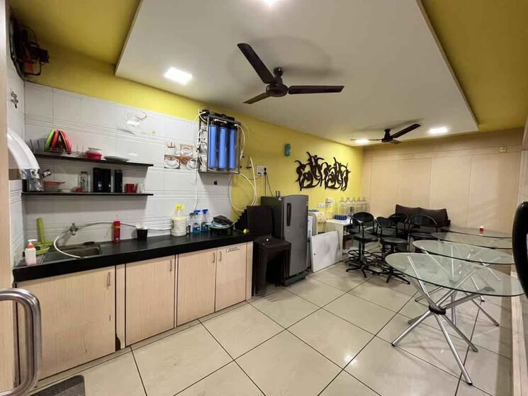 Team Area, scheme 140 Commercial Office Space 2200 Sq.Ft. In Scheme 140 Indore 8741192