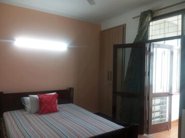 Room in 3 BHK Builder Floor at Ardee City, Sector 52 – for Rent