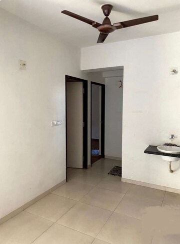 Room in 2 BHK Apartment at Prahlad Nagar – for Rent