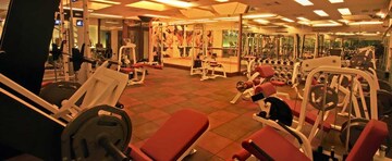  Shop For Rent in Bandra West