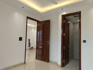 Building Lobby in 3.5 BHK Builder Floor at Saket – for Sale