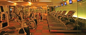  Shop – Exterior View View at Bandra West - for Rent