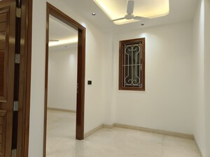 Room in 3.5 BHK Builder Floor at Saket – for Sale
