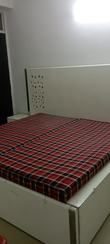 Bedroom in 3 BHK Apartment at Supertech Cape Town, Sector 74 – for Rent