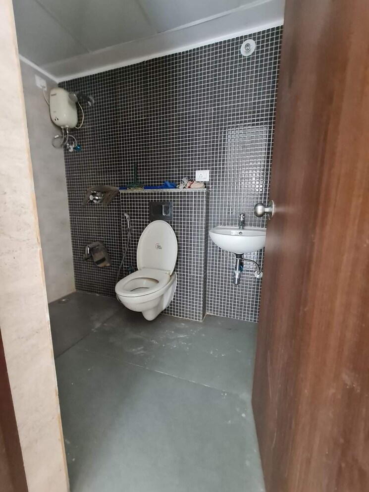 Bathroom, lodha-palava-downtown 1 Bedroom 449 Sq.Ft. Apartment In Dombivli East Thane 8741400
